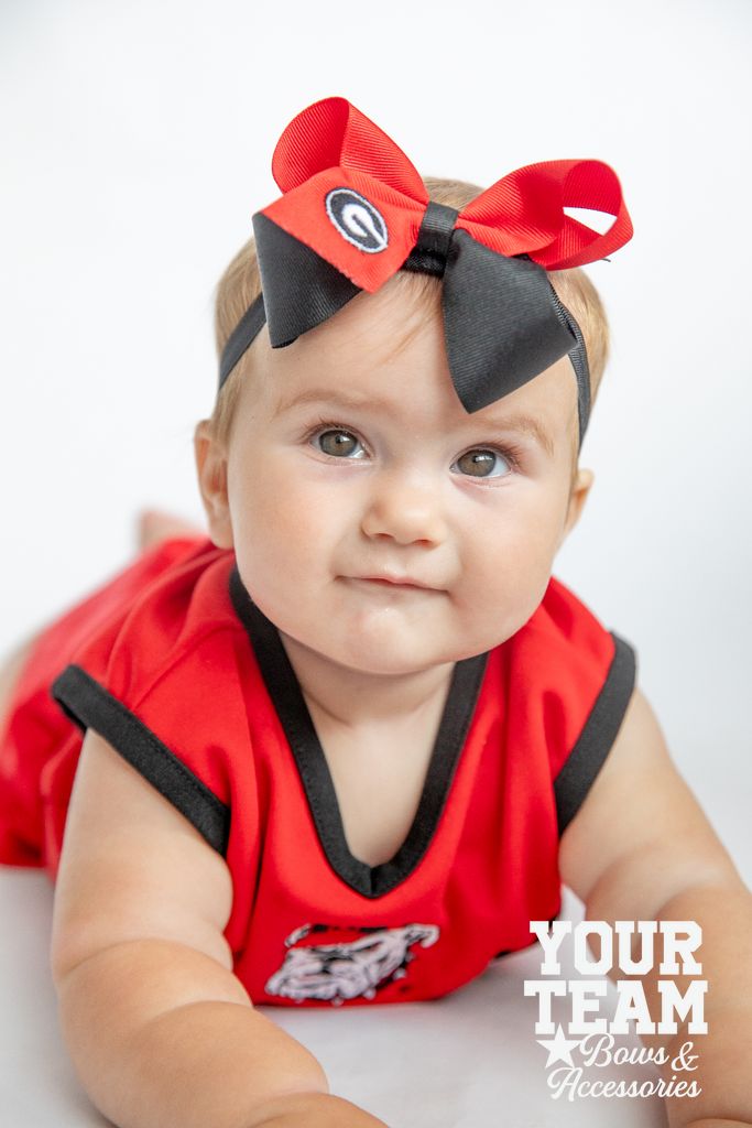 Medium Georgia Bulldogs Two-Tone Embroidered Hair Bow